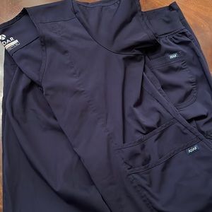 ✨LIKE NEW✨Navy Jogger Style Scrub Set